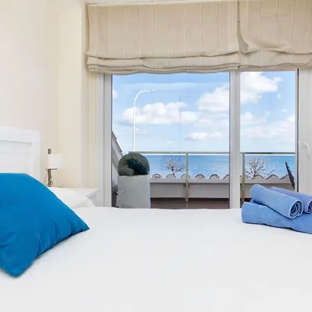 Les Gavines By Interhome